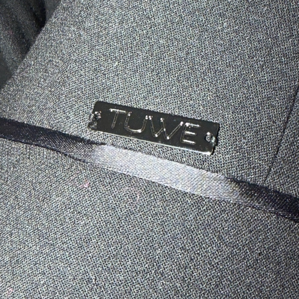 Tuwe Italia blazer suit jacket. Fits a medium/small - Picture 2 of 7